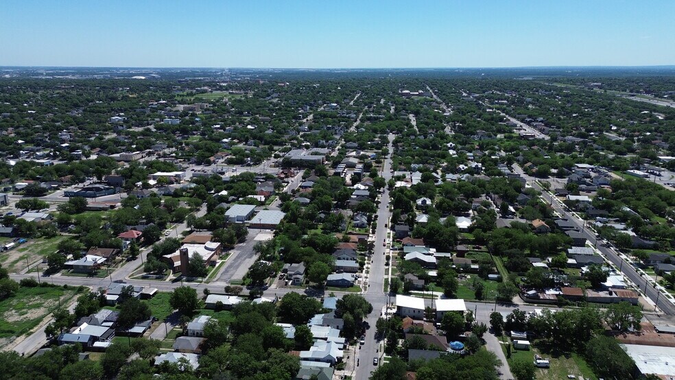 More Photos Of 1010 Hoefgen Avenue, San Antonio Land For Sale