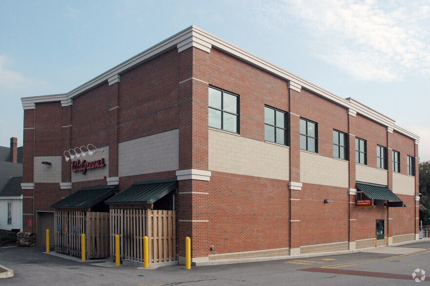 More Photos Of 21 Main St, Maynard Freestanding For Lease