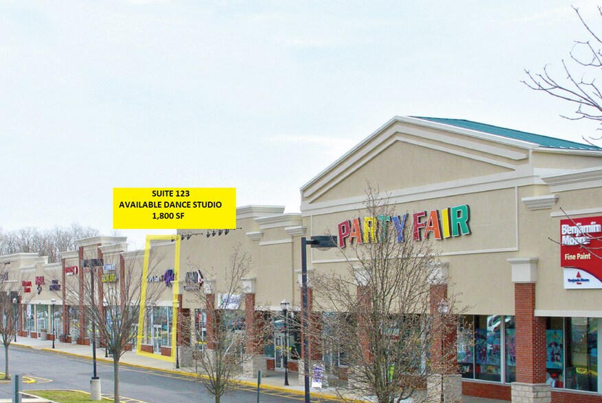 More Photos Of 3570 State Route 27, Kendall Park Unknown For Lease