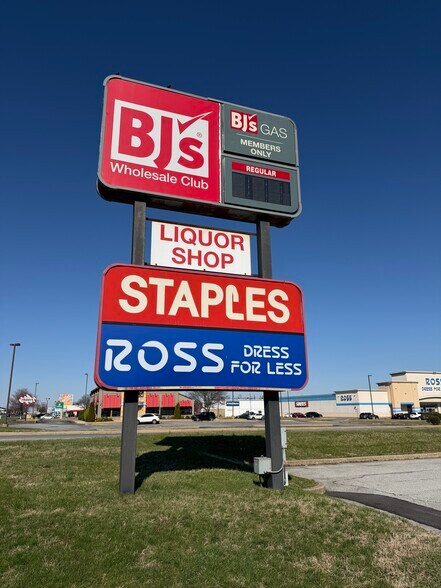 More Photos Of 138 Sunset Blvd, New Castle Unknown For Lease