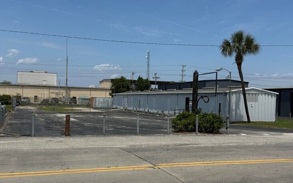 Primary Photo Of 807 Seaboard St, Myrtle Beach Industrial For Lease