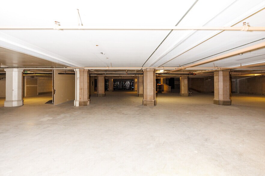 More Photos Of 417 S Hill St, Los Angeles Office For Sale