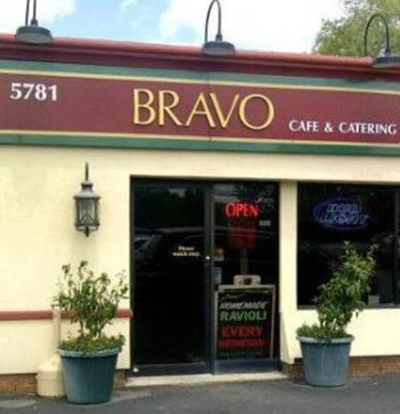 More Photos Of 5781 Seneca St, Elma Restaurant For Lease
