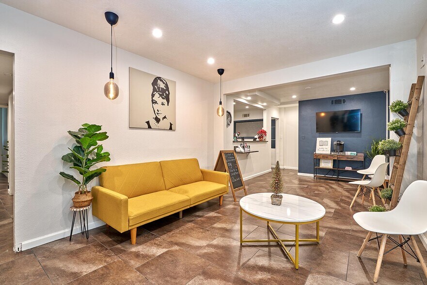 More Photos Of 6438 Rita Ave, Huntington Park Storefront Retail Residential For Sale