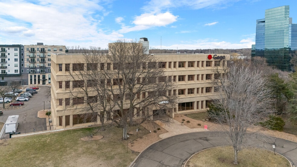 More Photos Of 10000 Highway 55, Plymouth Office For Lease