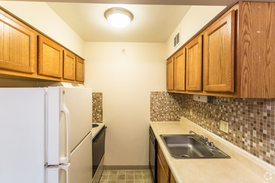 More Photos Of 1624 Northwinds Estates Dr, Saint Louis Apartments For Sale