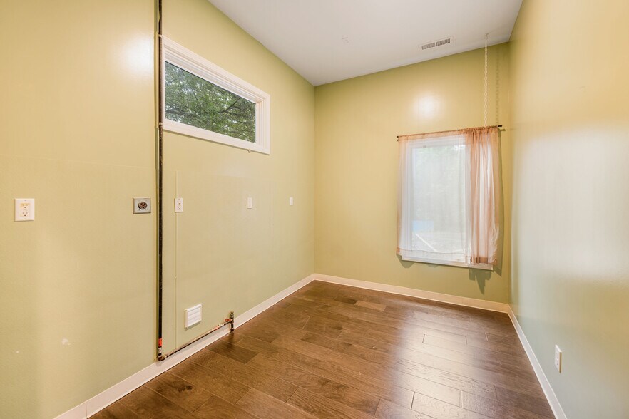 More Photos Of 364 Weaverville Rd, Asheville Medical For Sale