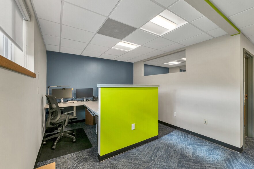 More Photos Of 36 W Water St, Wakefield Office For Sale