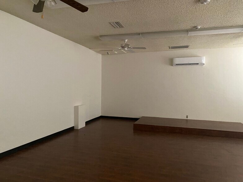 Primary Photo Of 630 W 17th Pl, Tempe Schools For Lease