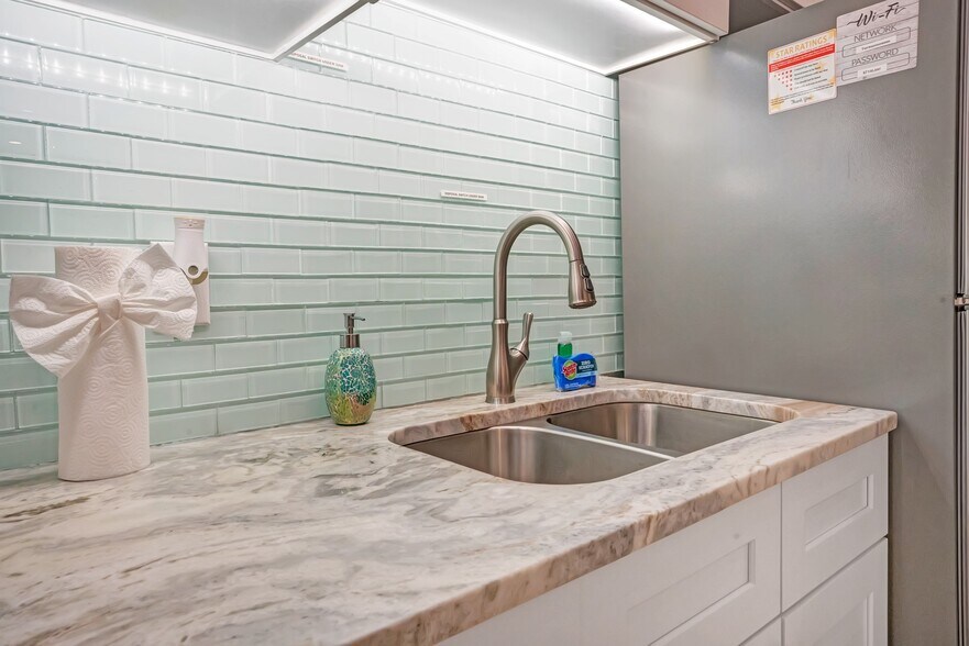 More Photos Of 571 Saint Judes Dr, Longboat Key Apartments For Sale