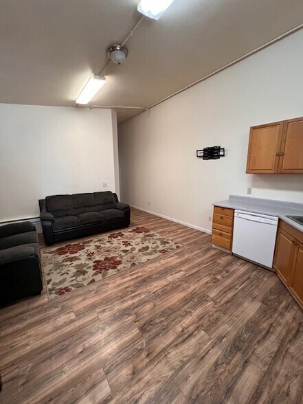More Photos Of 217 W Masonic Ave, Cripple Creek Apartments For Sale