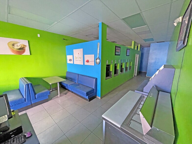 More Photos Of 134 N Main St, Porterville Restaurant For Lease