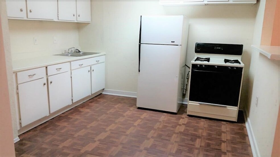 More Photos Of 704 E 22nd St, Houston Apartments For Sale
