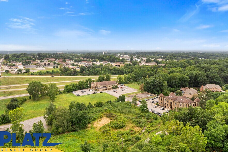 More Photos Of 1170 E Western Reserve Rd, Youngstown Office For Sale