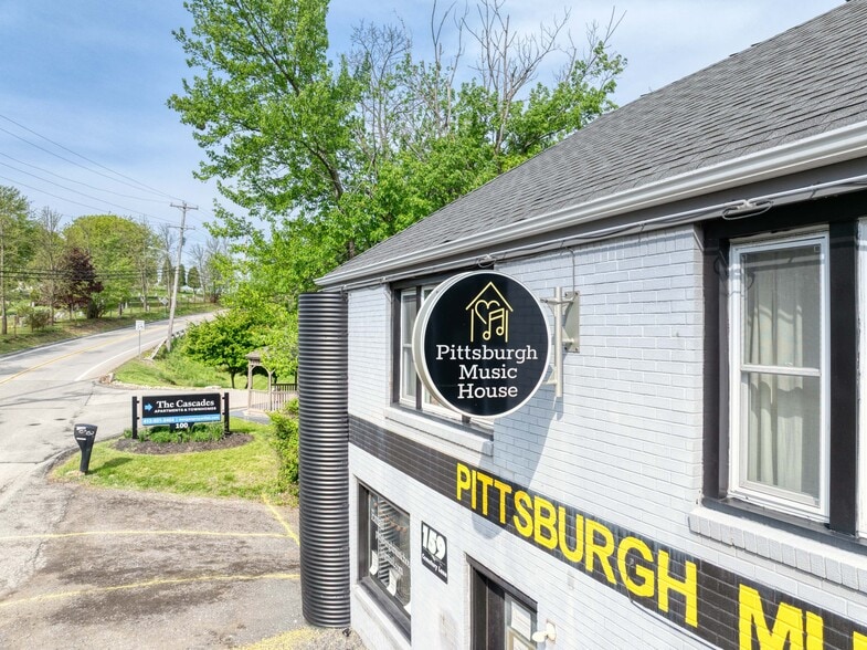 More Photos Of 157-159 Cemetery Ln, Pittsburgh Storefront Retail Residential For Sale