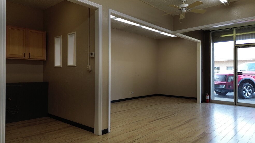 More Photos Of 2358-2368 Lincoln St, Oroville Office For Lease