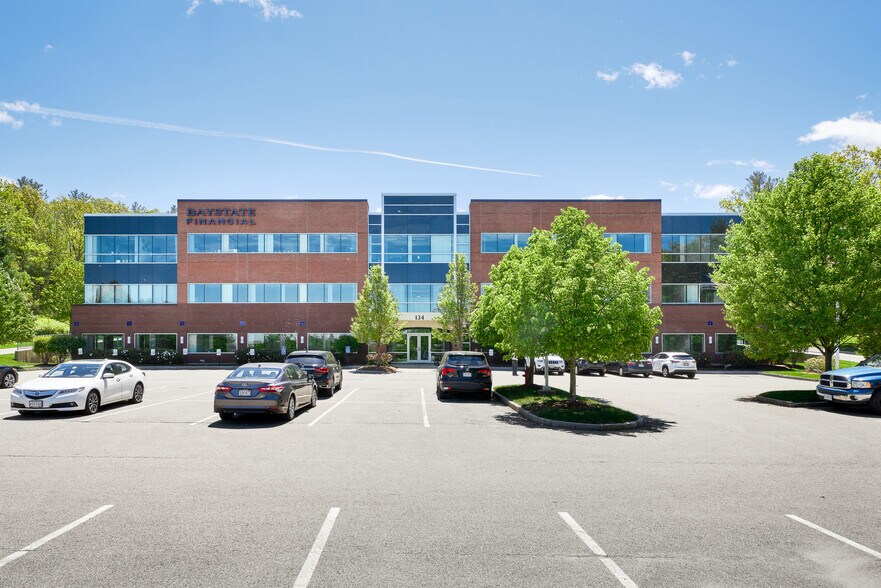 More Photos Of 134 Turnpike Rd, Southborough Medical For Lease