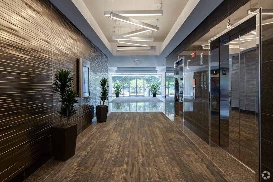 More Photos Of 11474 Corporate Blvd, Orlando Serviced Offices For Lease