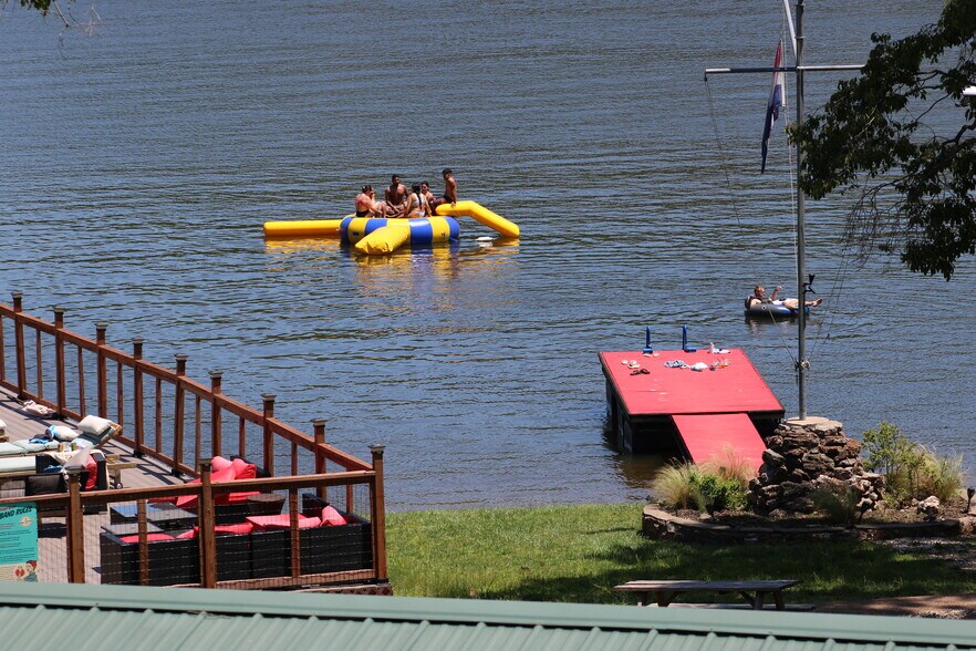 More Photos Of 1062 Susan Rd, Lake Ozark Hotel For Sale