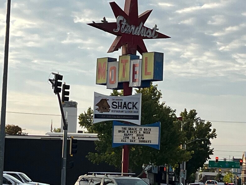 More Photos Of 1211 Market Street St, Redding Land For Lease