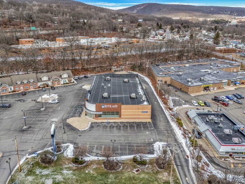 More Photos Of 1777 N Keyser Ave, Scranton Drugstore For Lease