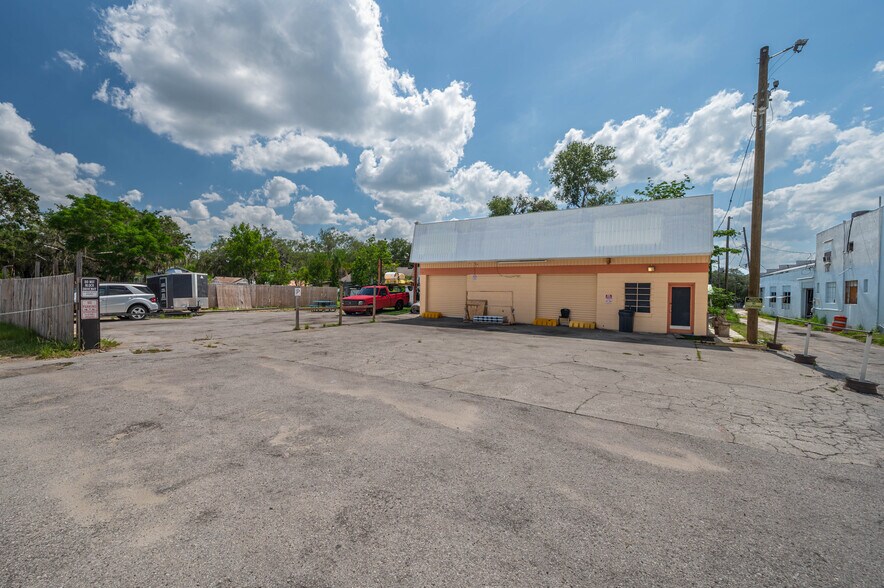 More Photos Of 322 S Scenic Hwy, Lake Wales General Retail For Sale