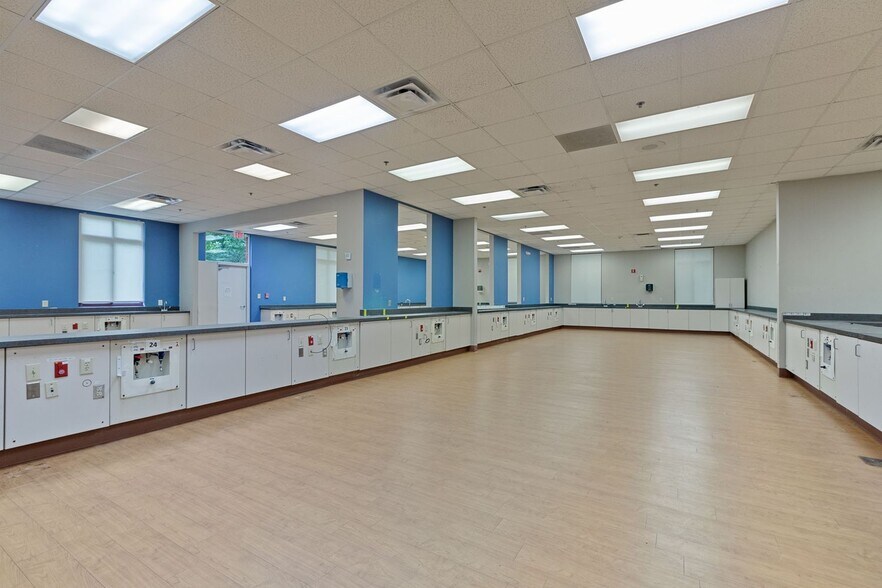 More Photos Of 1922 K M Wicker Memorial Dr, Sanford Medical For Lease