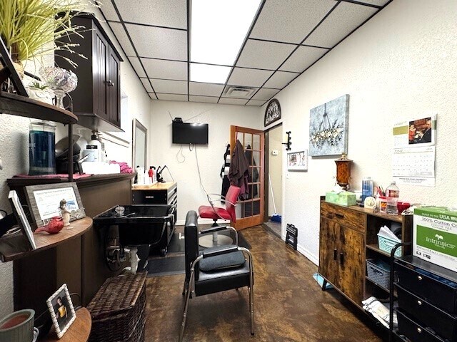 More Photos Of 9414 Westgate Rd, Oklahoma City Office For Sale