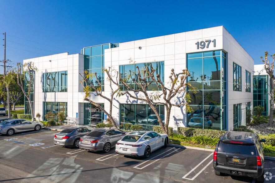 Primary Photo Of 1971 W 190th St, Torrance Office For Lease