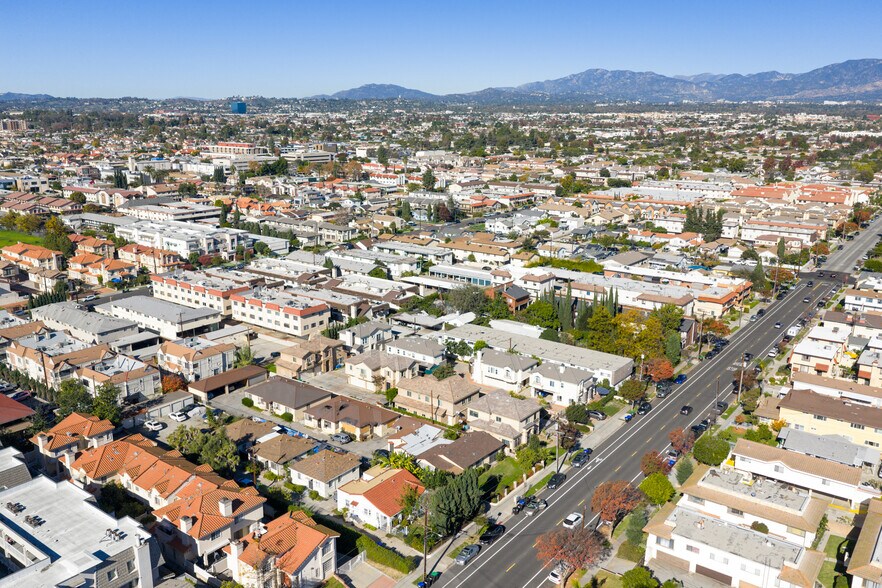 More Photos Of 215 N Alhambra Ave, Monterey Park Apartments For Sale