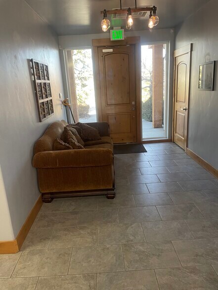 More Photos Of 1188 W 10400 S, South Jordan Office For Lease