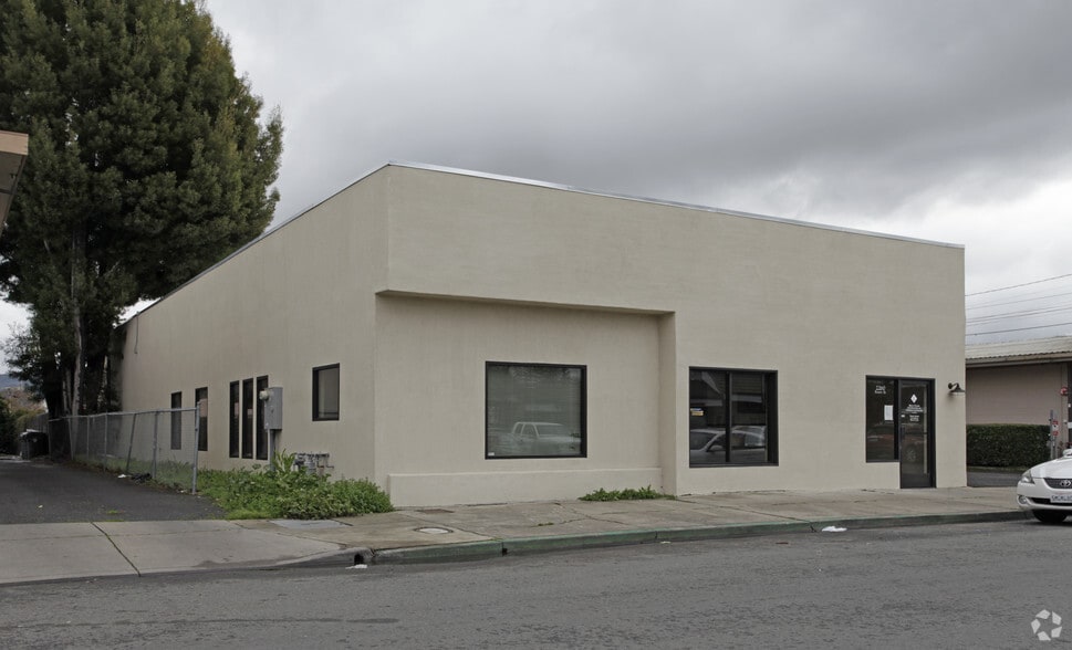 More Photos Of 2260 Brown St, Napa Freestanding For Sale