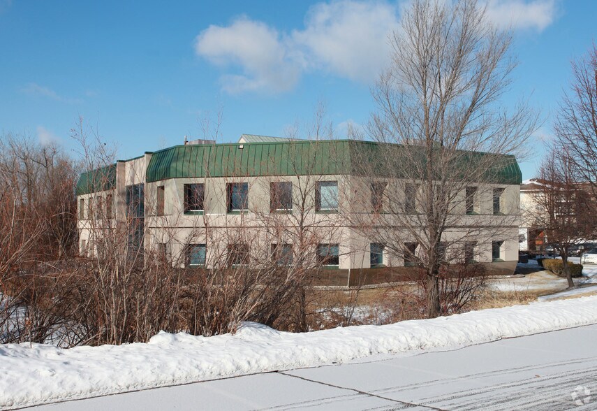 More Photos Of 9905 N 45th Ave, Plymouth Loft Creative Space For Sale