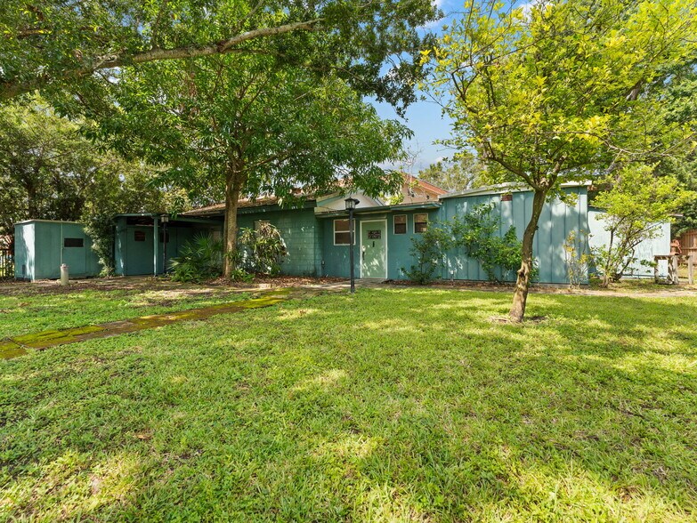 More Photos Of 200 66th St N, Saint Petersburg Office For Sale