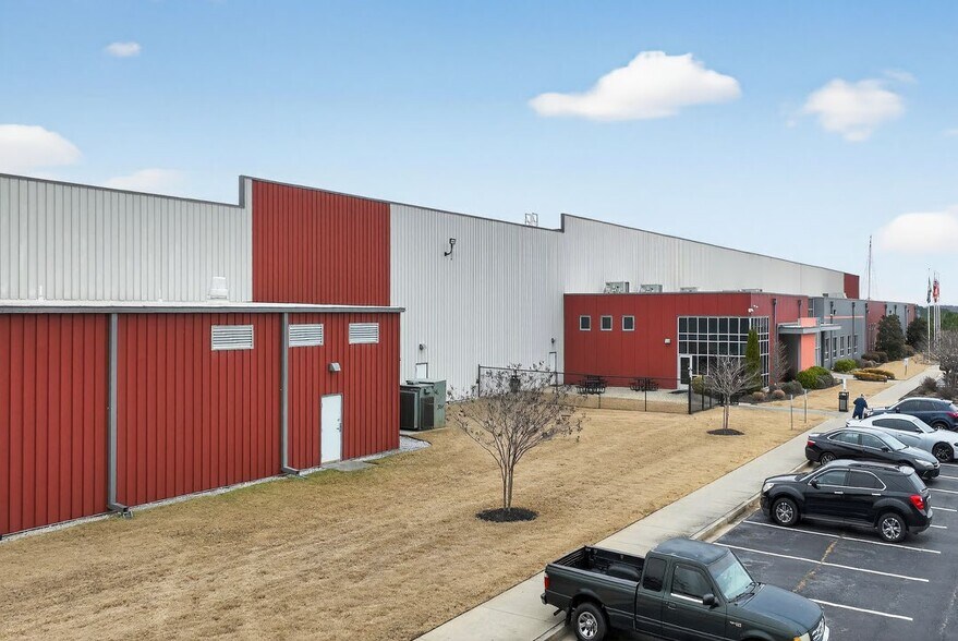 More Photos Of 325 Hammerstone Dr, Toccoa Industrial For Sale