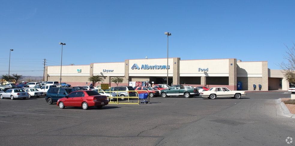 Primary Photo Of 2501-2525 N Main, Las Cruces Freestanding For Lease