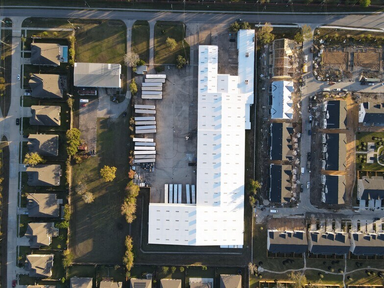 More Photos Of 8101 Fite Rd, Pearland Warehouse For Sale