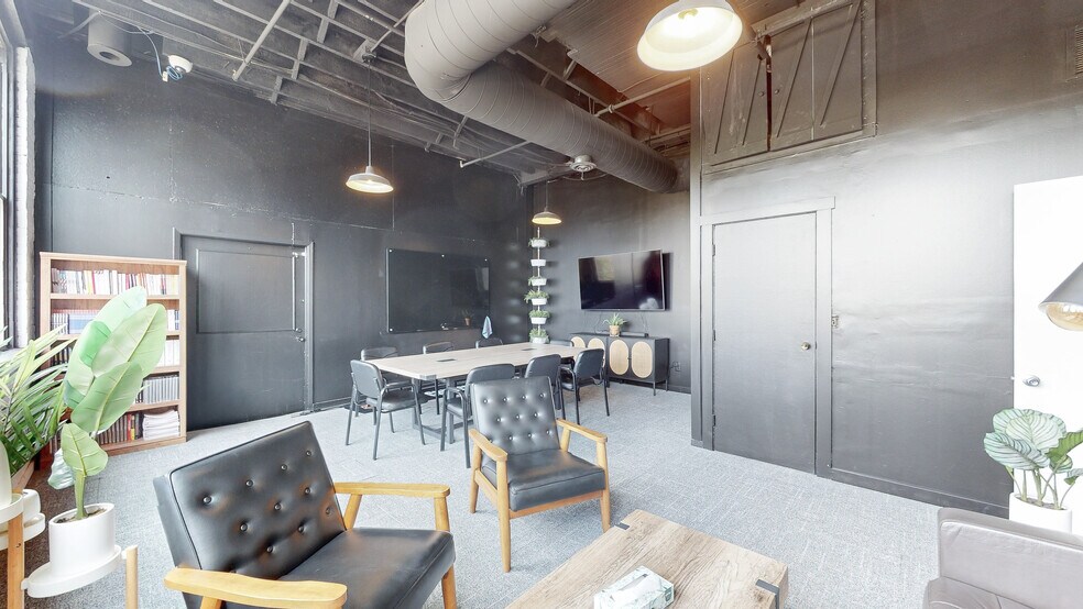 More Photos Of 2111 Center St, Cleveland Storefront Retail Office For Lease