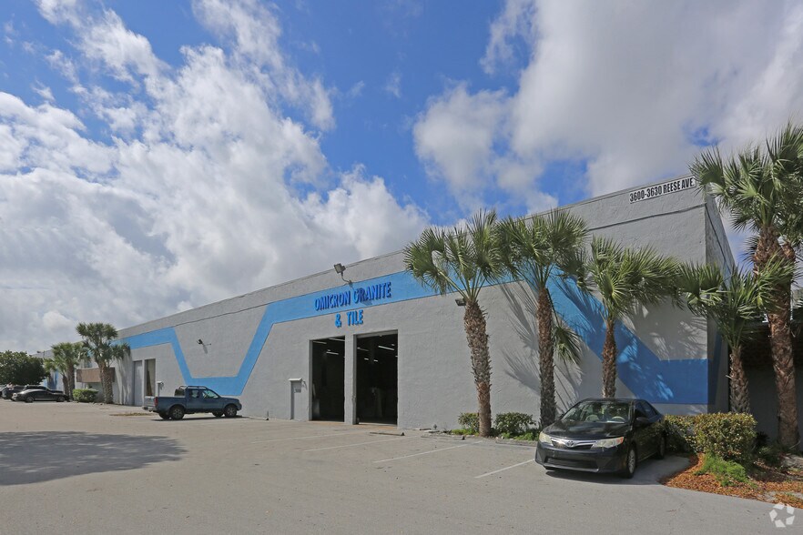 More Photos Of 3600-3630 Reese Ave, Riviera Beach Manufacturing For Lease