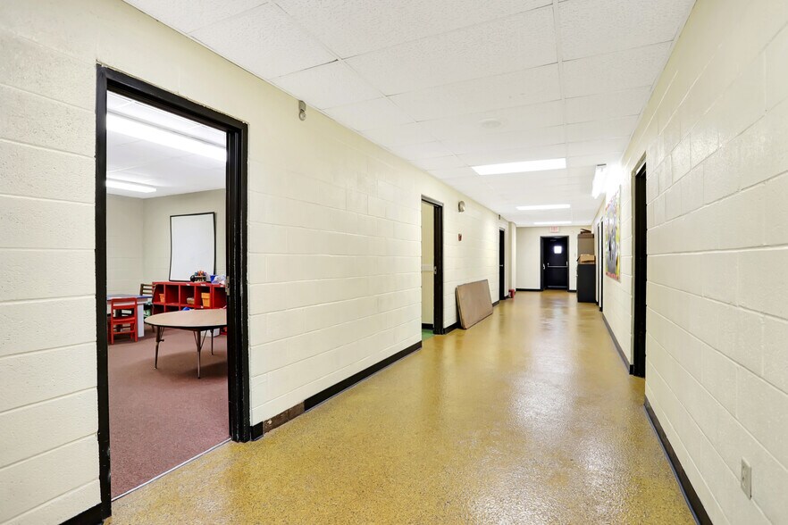 More Photos Of 1792 N Parkway, Memphis Religious Facility For Sale