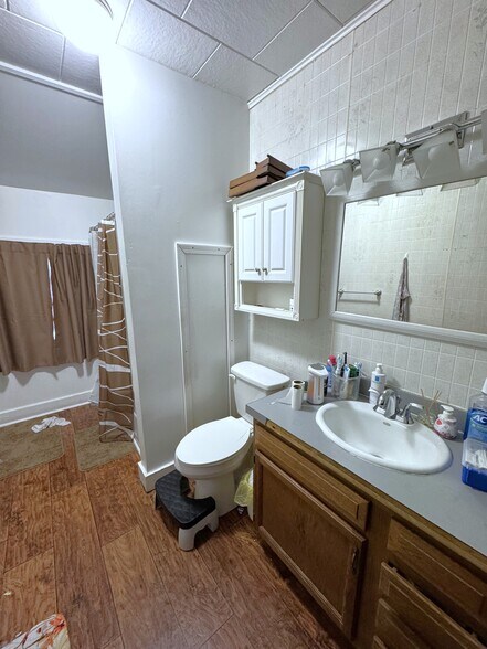 More Photos Of 28 Frederick St, Binghamton Office Residential For Sale