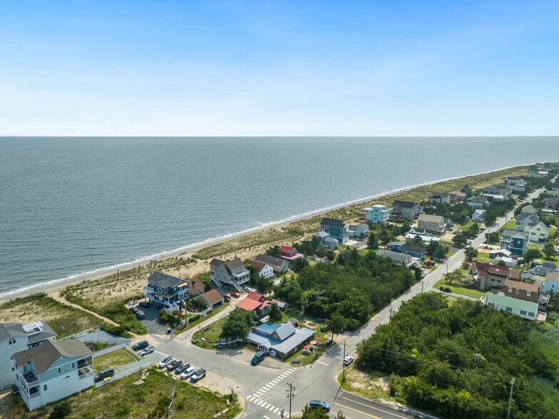More Photos Of 2 S Bay Shore Dr, Milton Convenience Store For Sale