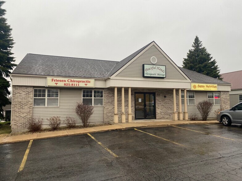 More Photos Of 513-515 W Main St, Sun Prairie Office For Sale