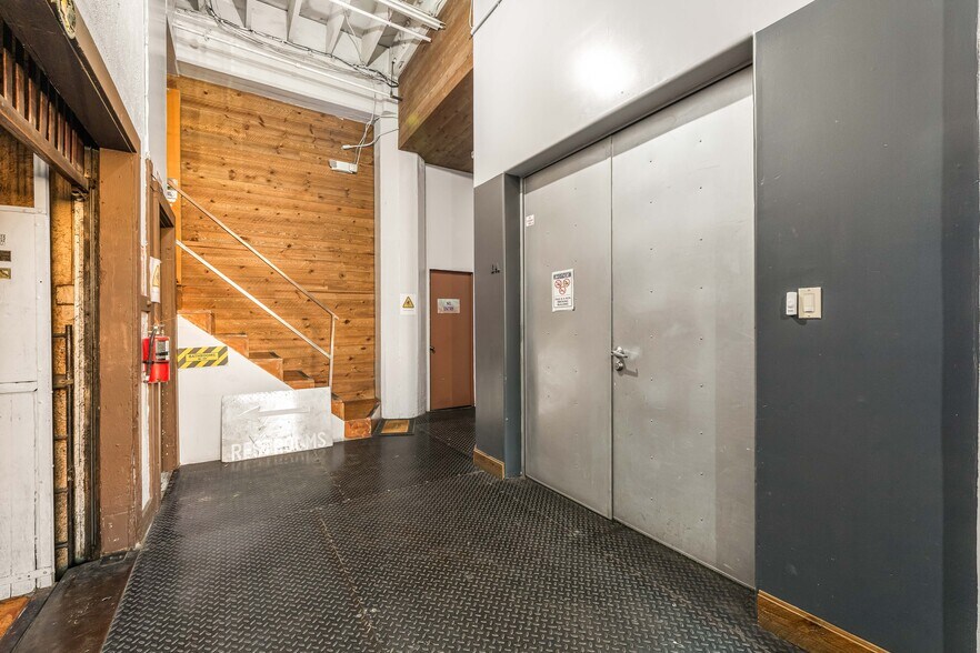 More Photos Of 932 Wilson St, Los Angeles Loft Creative Space For Lease