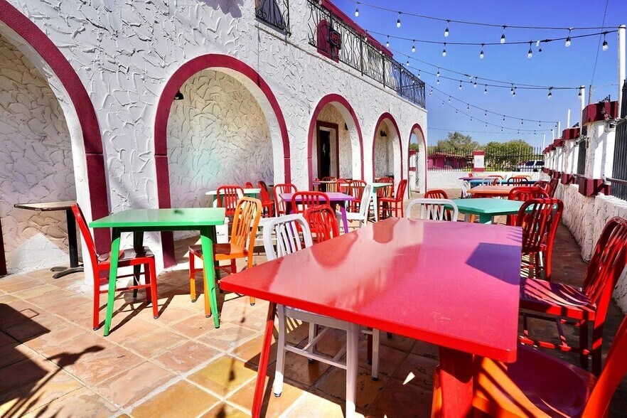 More Photos Of 206 NW 4th St, Big Spring Restaurant For Sale