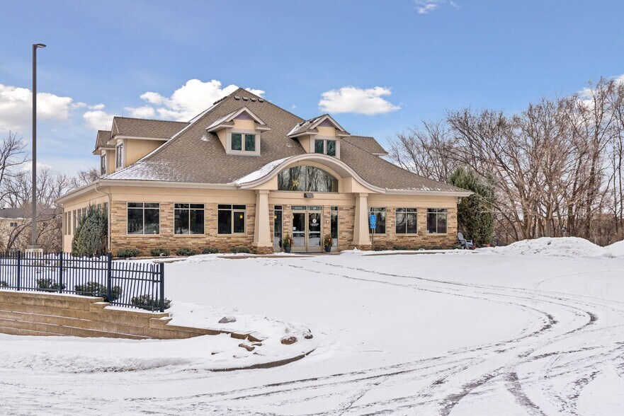 More Photos Of 3340 Sherman Ct, Eagan Medical For Sale