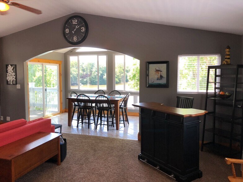 More Photos Of 5088 E Indiana Beach Rd, Monticello Hotel For Sale