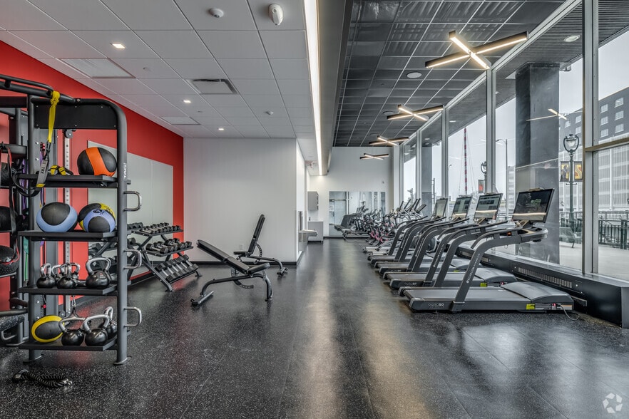 More Photos Of 111 E Wisconsin Ave, Milwaukee Office For Lease