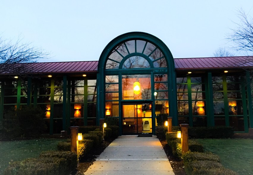 More Photos Of 151 New Park Ave, Hartford Office For Lease