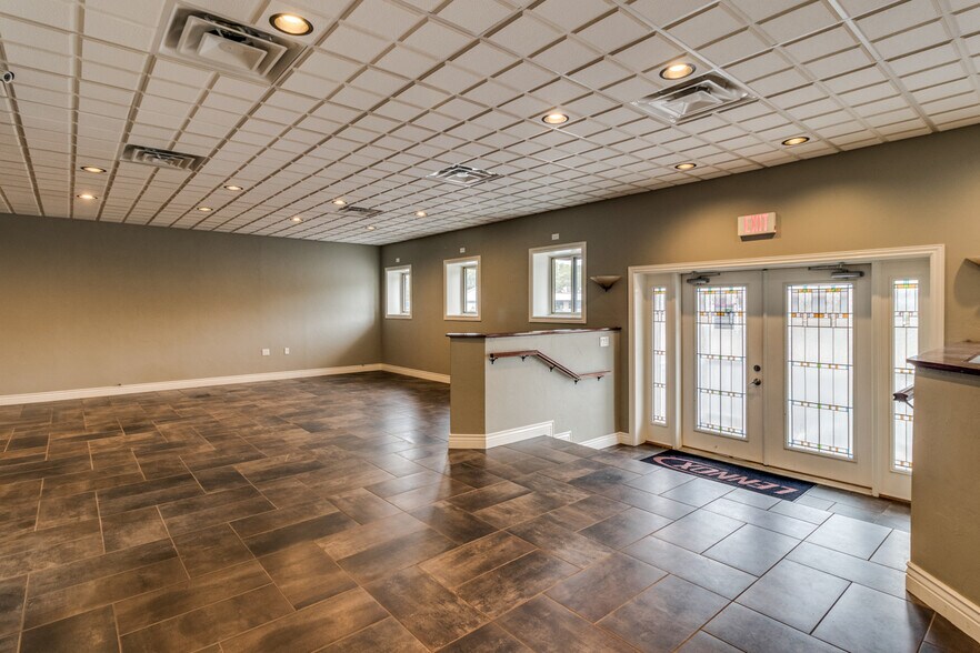 More Photos Of 1320 E Columbia Ave, Battle Creek Manufacturing For Sale